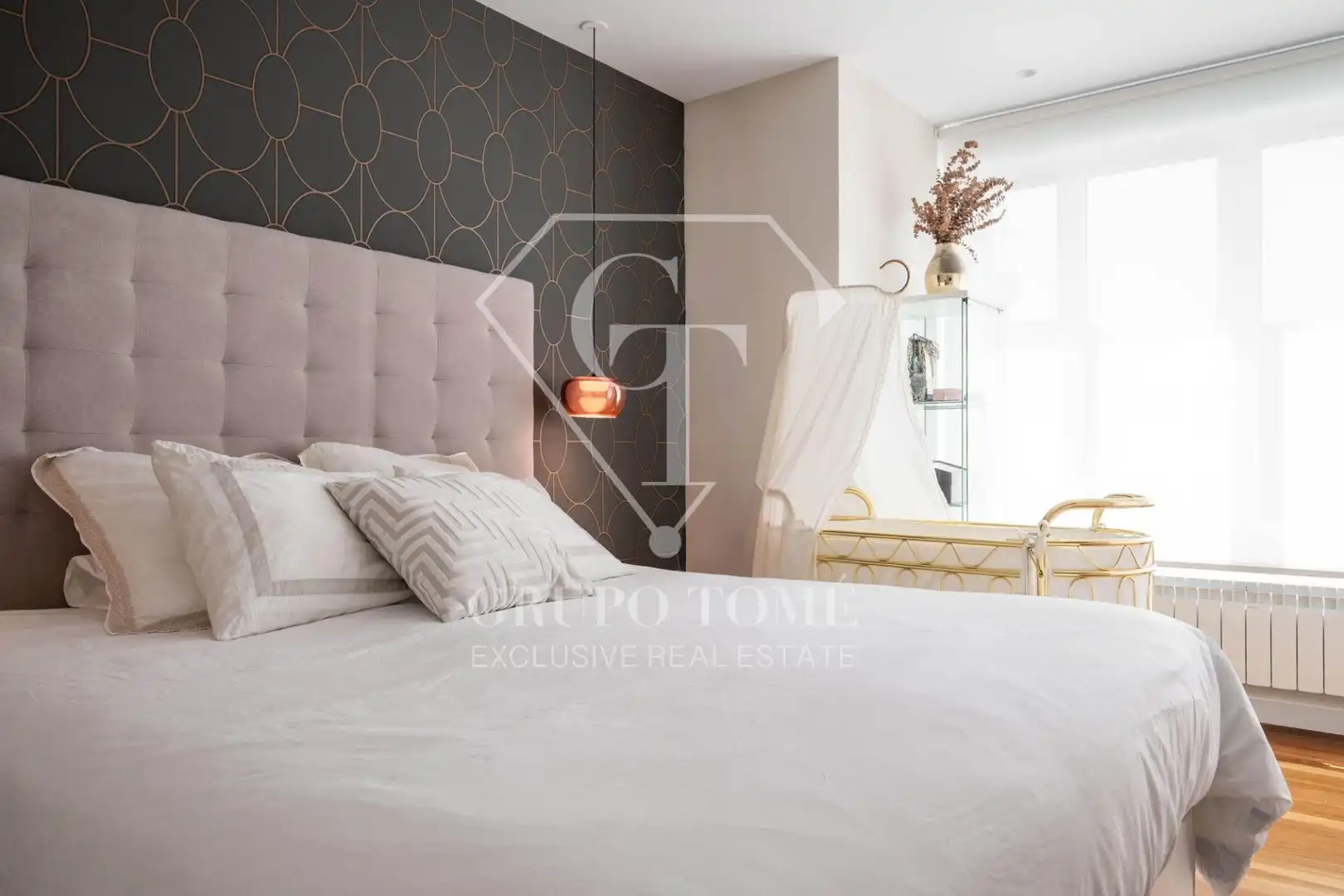 Bedroom of Detached homes for sale in Donostia - San Sebastián   with Heating, Private garden and Terrace