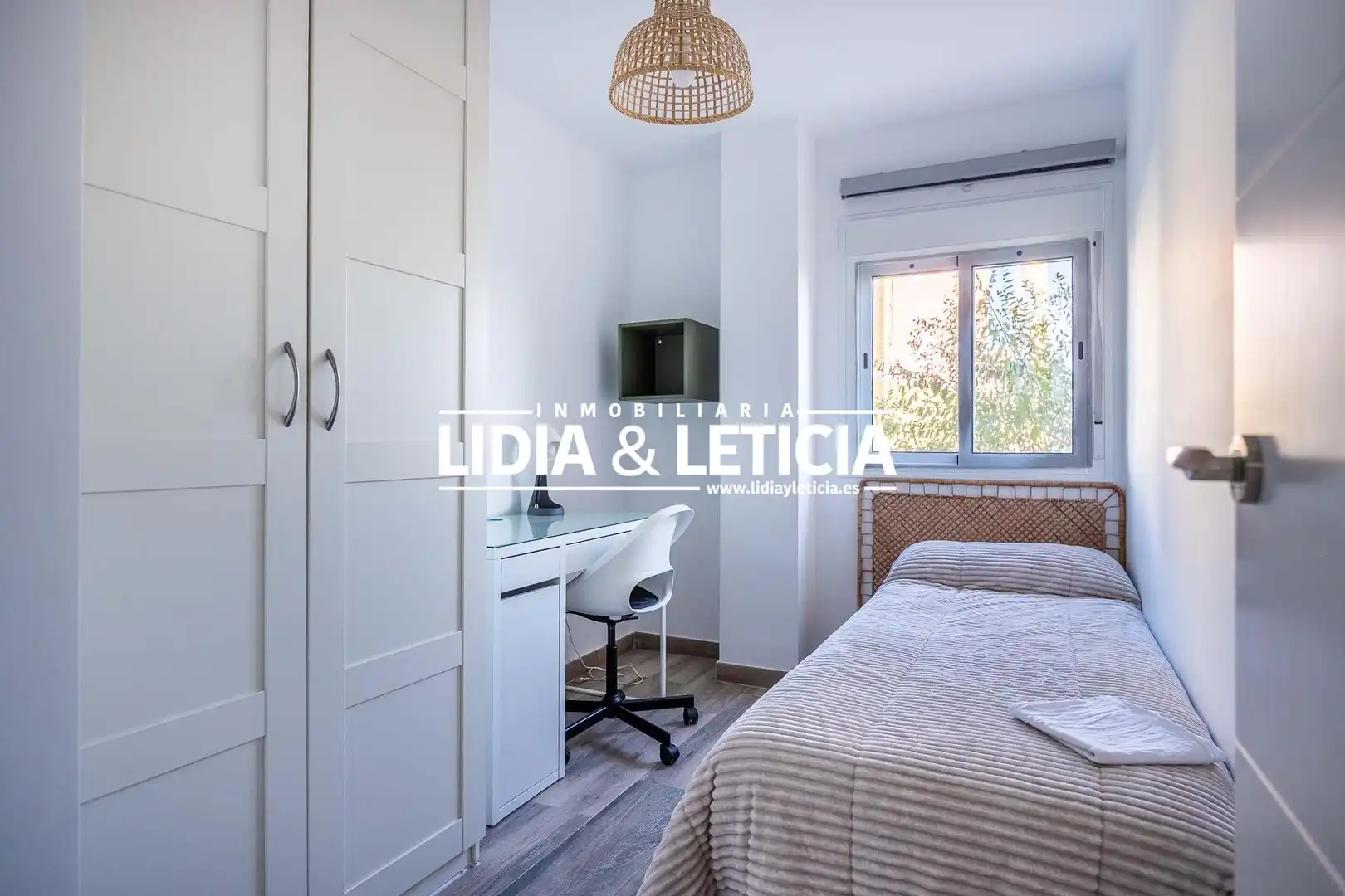 Schlafzimmer von Wohnung zur Miete in Alcalá de Guadaira mit Klimaanlage, Terrasse und Möbliert