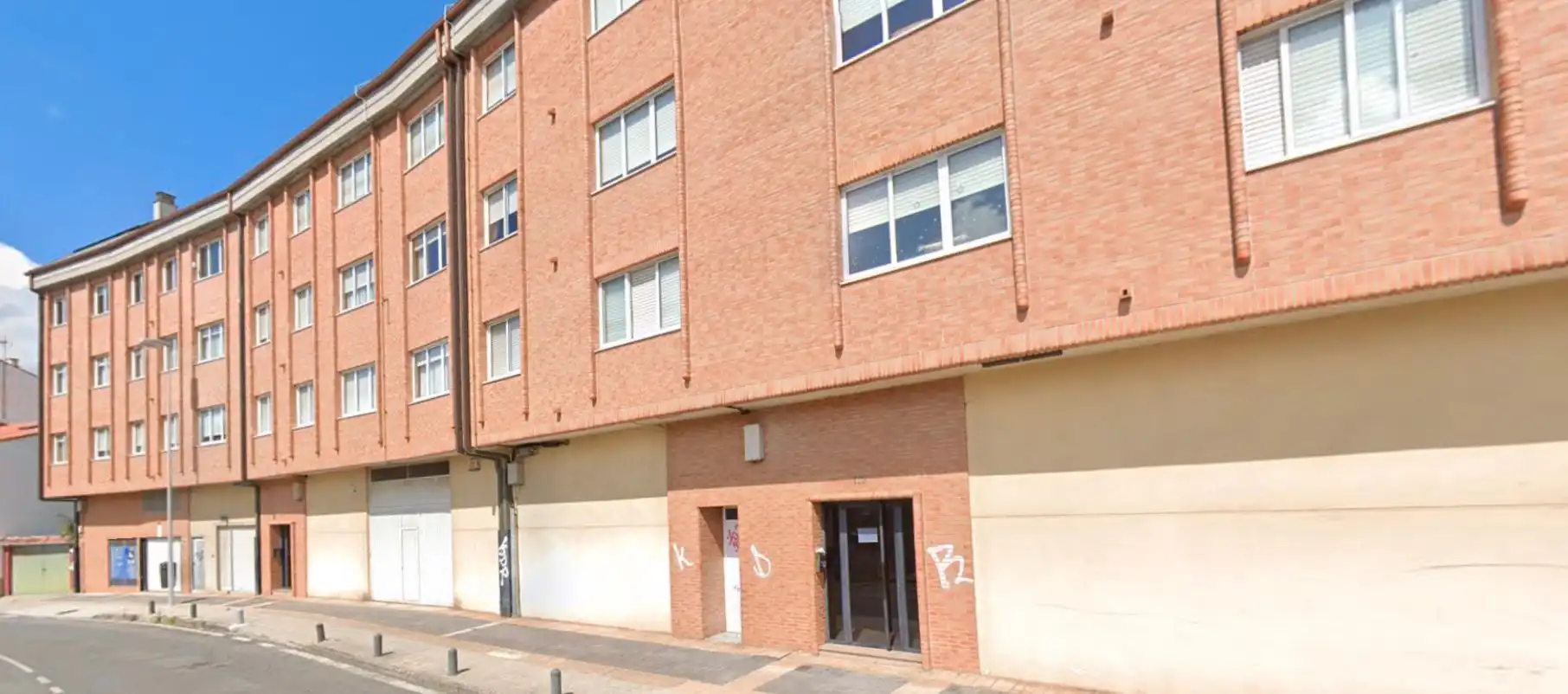 Business premises to rent in A Malata - Catabois - Ciudad Jardín