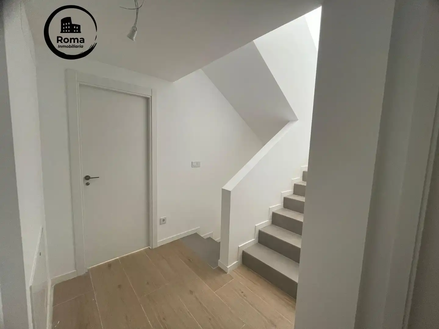 Houses for sale in Alhendín  with Private garden, Terrace and Storage room