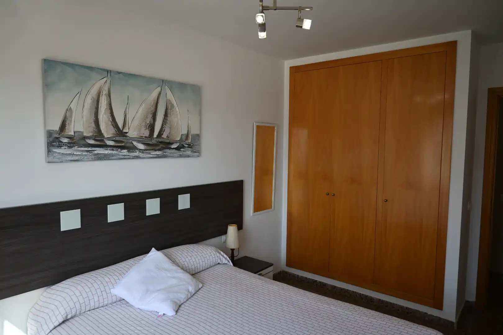 Habitación de Piso en venta en Sagunto / Sagunt con Aire acondicionado, Trastero y Amueblado