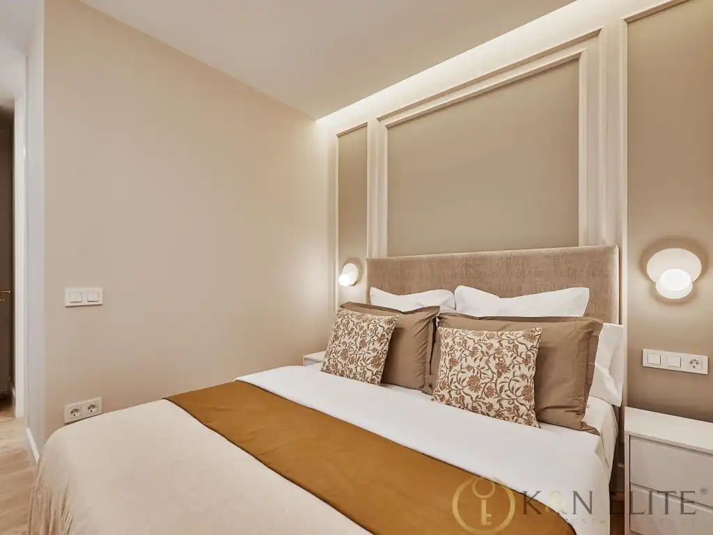 Bedroom of Attic for sale in Madrid  with Air Conditioner, Terrace and Swimming Pool