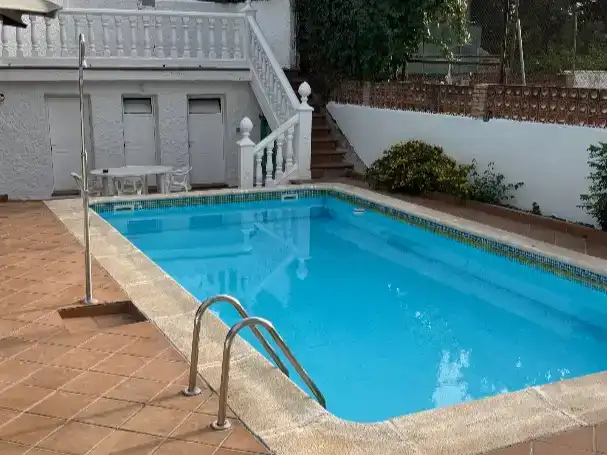 Piscina de Planta baixa en venda en Baeza amb Aire condicionat, Jardí privat i Piscina
