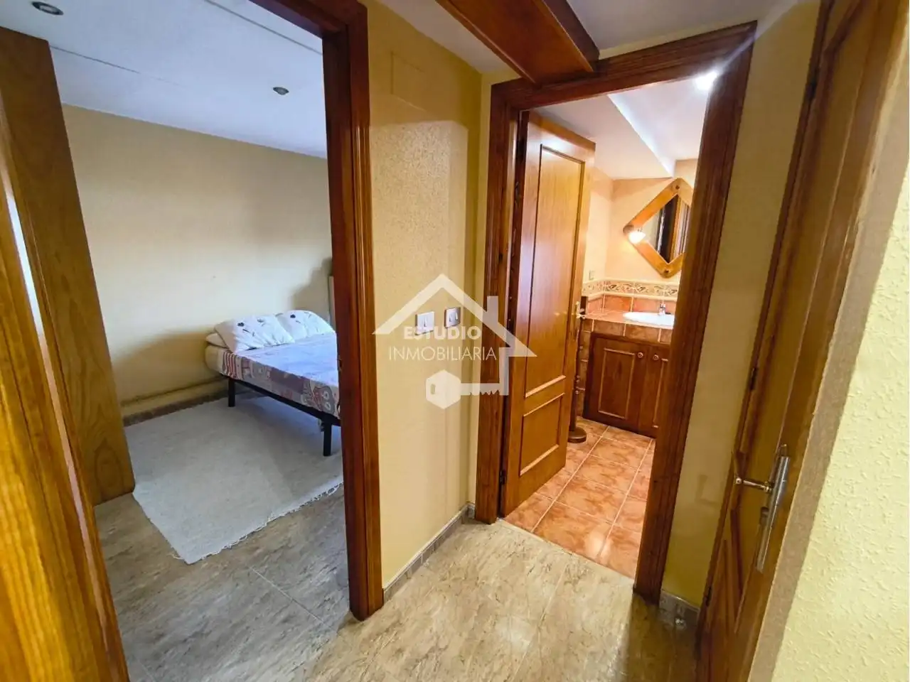 Houses for sale in Alesanco  with Heating, Private garden and Furnished