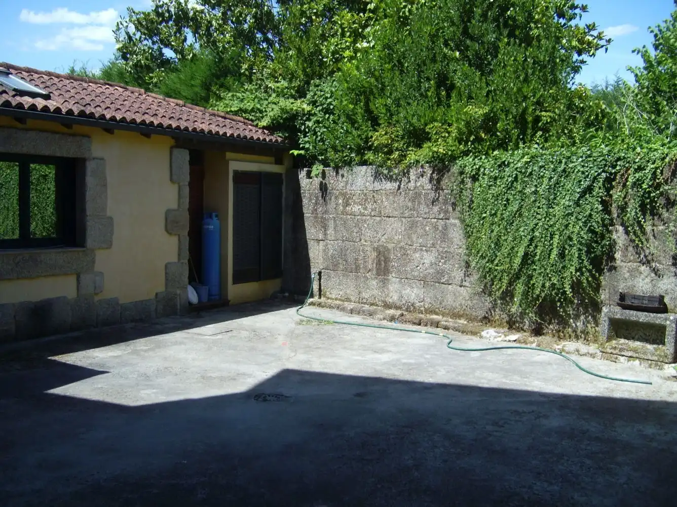 Jardí de Casa o xalet en venda en Leiro amb Parquet