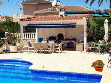 Villa con piscina in vendita a Ciudad Quesada