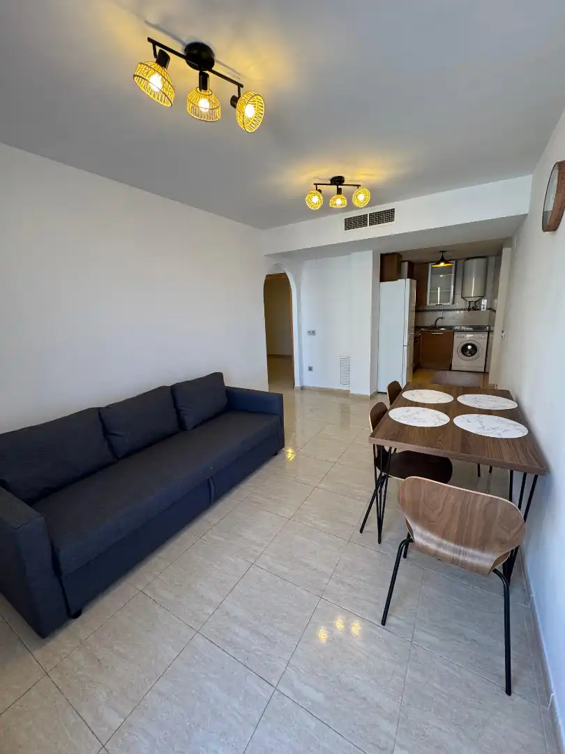 Appartamento con terrazza in affitto a Casco Urbano