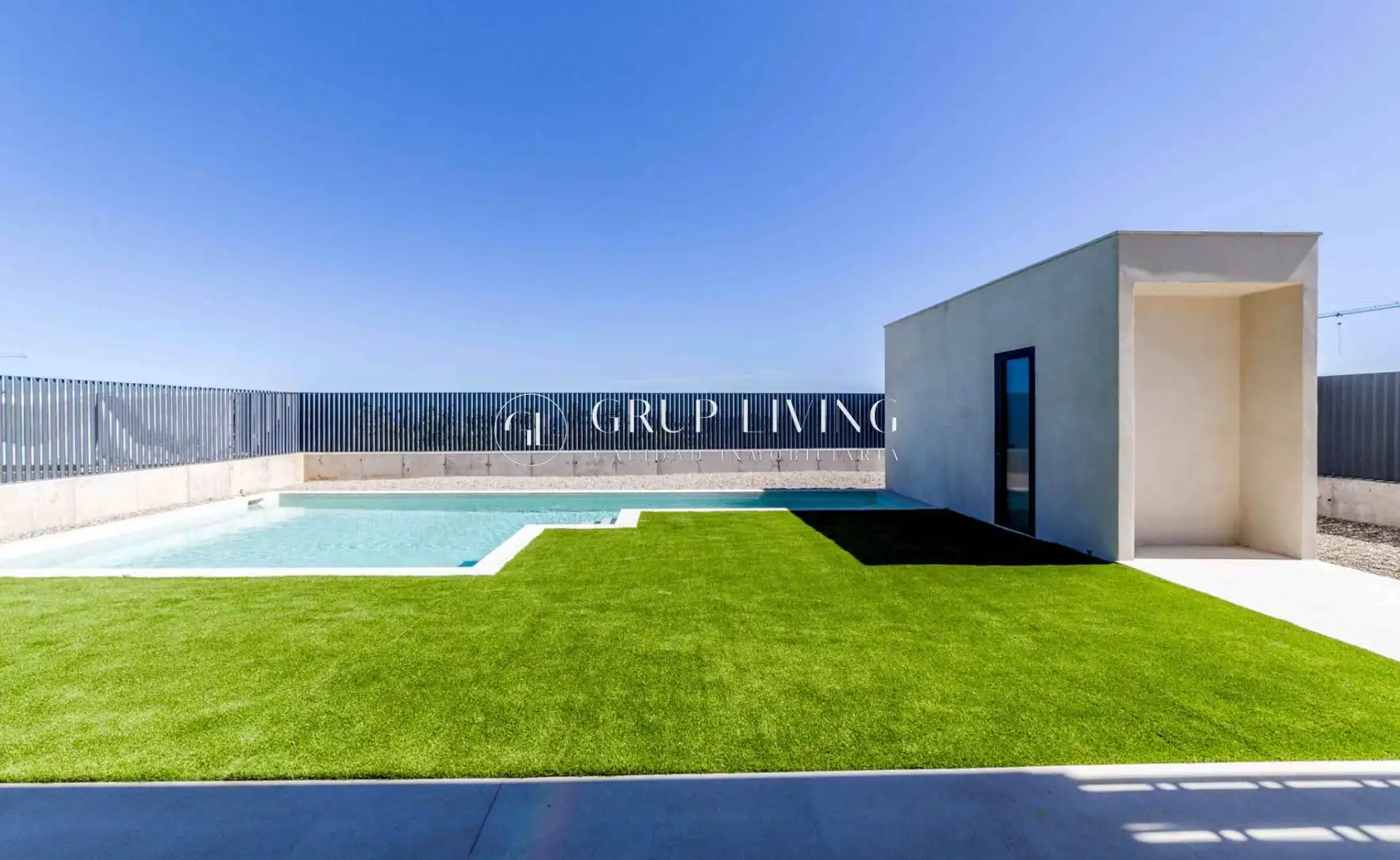 Piscina de Casa o chalet en venta en Sitges con Aire acondicionado, Calefacción y Jardín privado