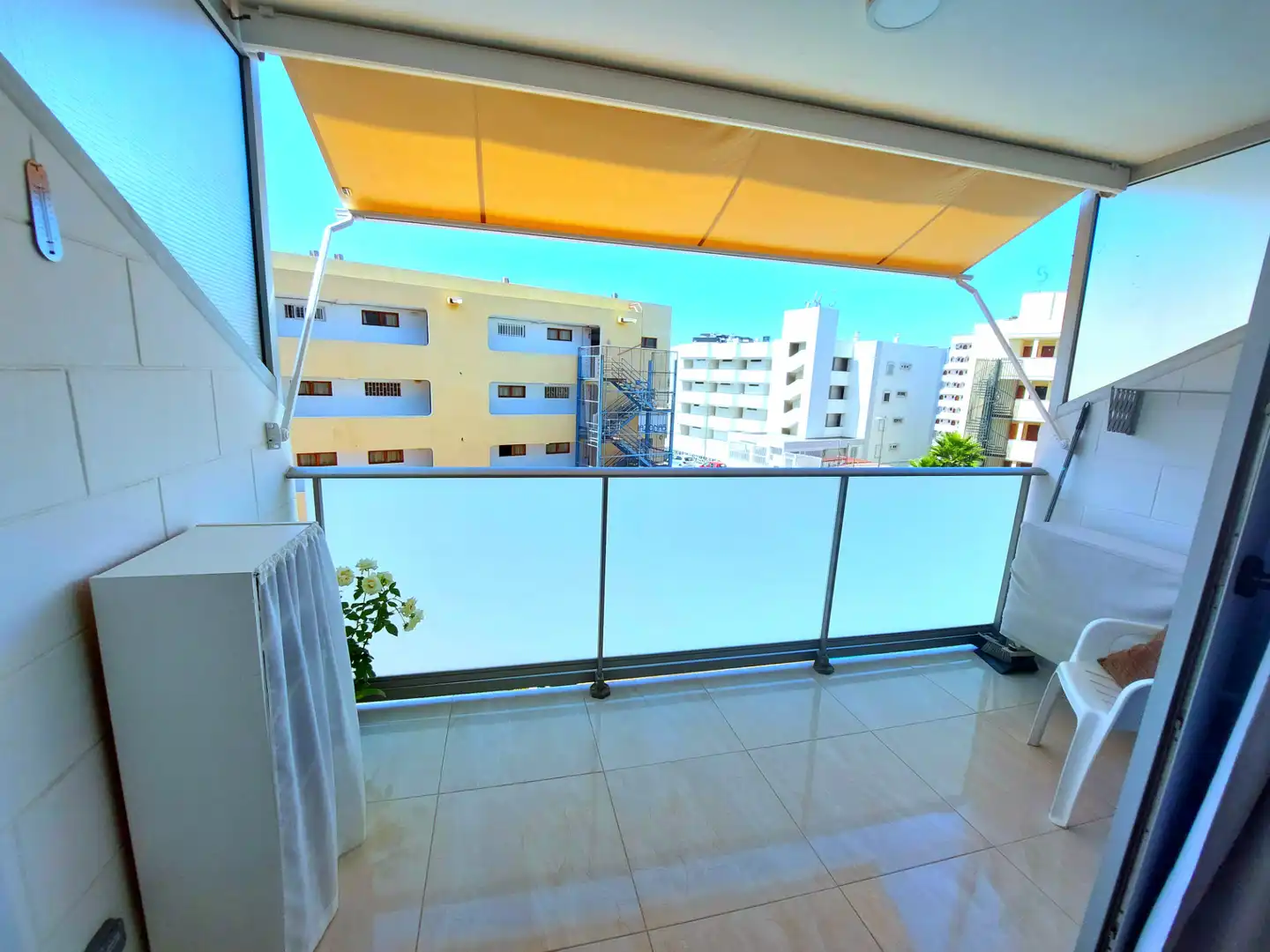 Terraza de Apartamento de alquiler en San Bartolomé de Tirajana con Aire acondicionado, Amueblado y Lavadora