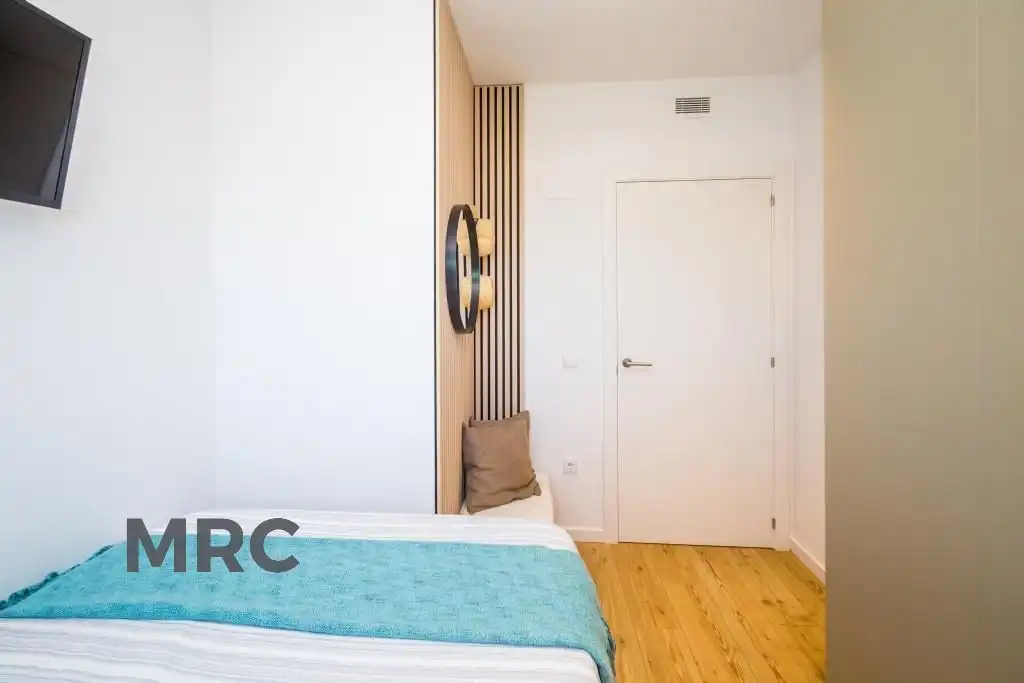 Habitación de Piso en venta en Calonge i Sant Antoni con Calefacción, Parquet y Terraza