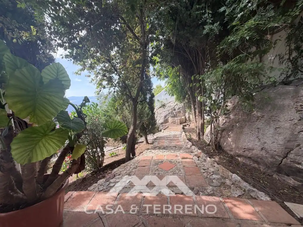 Vista exterior de Casa o chalet en venta en Comares con Aire acondicionado, Jardín privado y Terraza