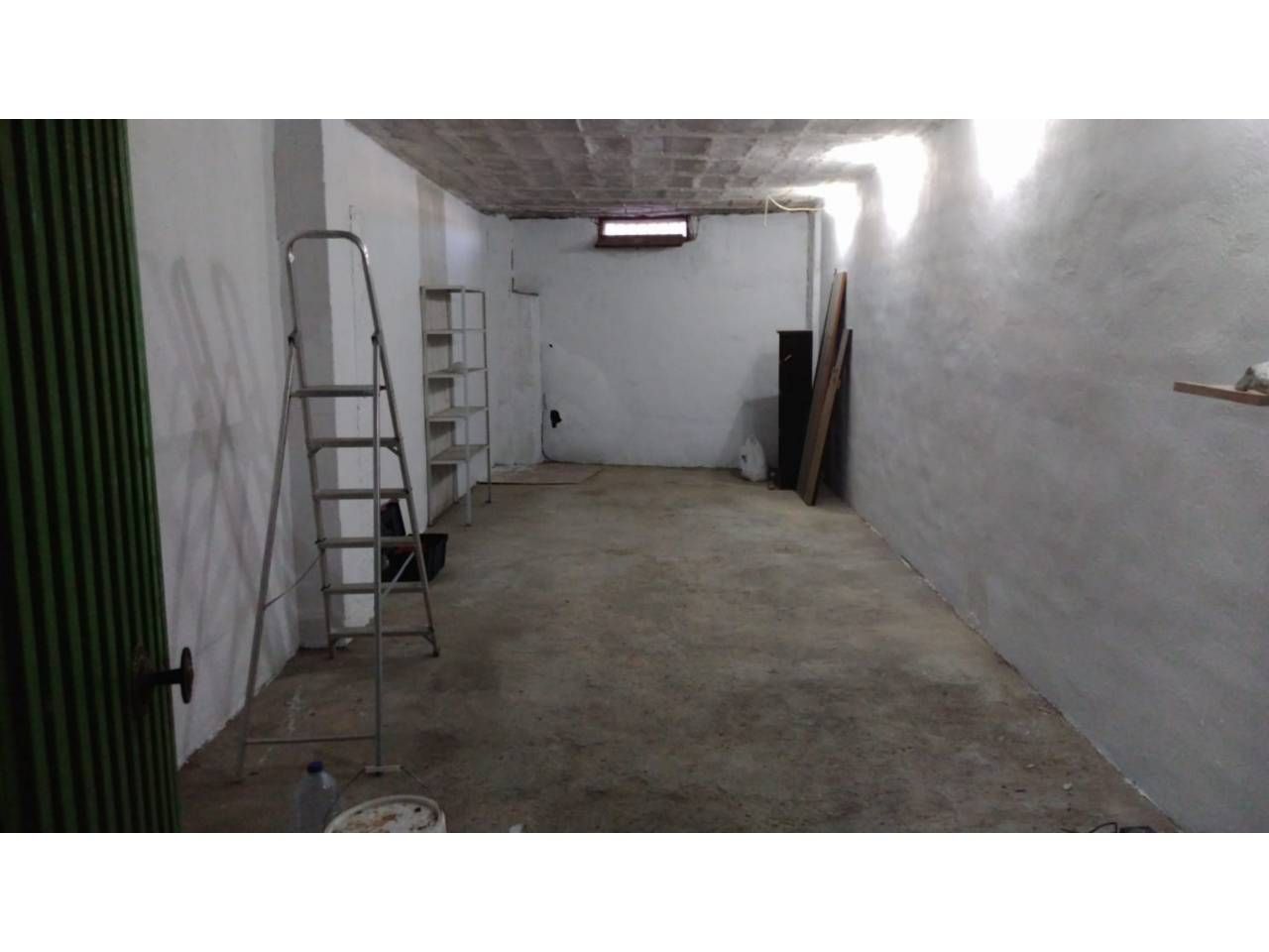 Garage to rent in Cabra