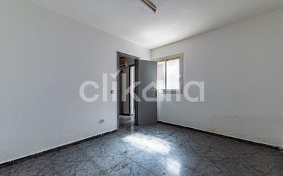 Bedroom of Flat for sale in  Barcelona Capital  with Air Conditioner