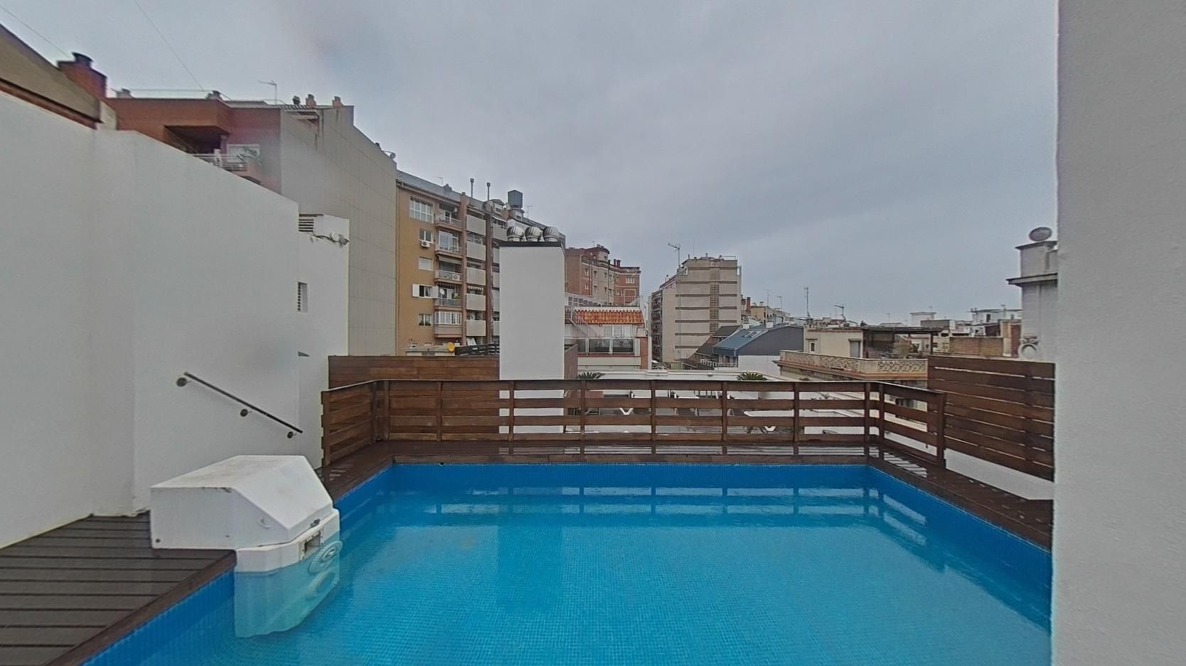 Swimming pool of Flat for sale in  Barcelona Capital  with Parquet flooring and Swimming Pool
