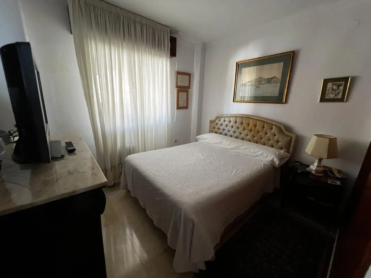 Dormitori de Apartament en venda en Fuengirola amb Aire condicionat, Terrassa i Piscina comunitària