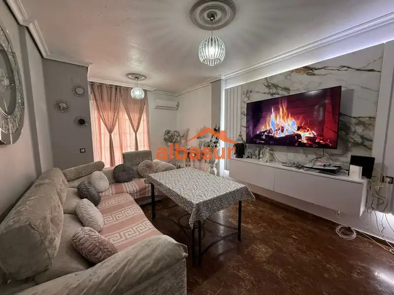 Maison mitoyenne avec piscine à vendre à Calle Compositor Gómez Návarro, imagen 5