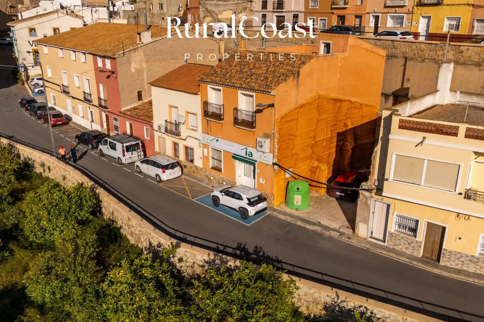 Vista exterior de Casa o xalet en venda en Busot amb Terrassa i Traster