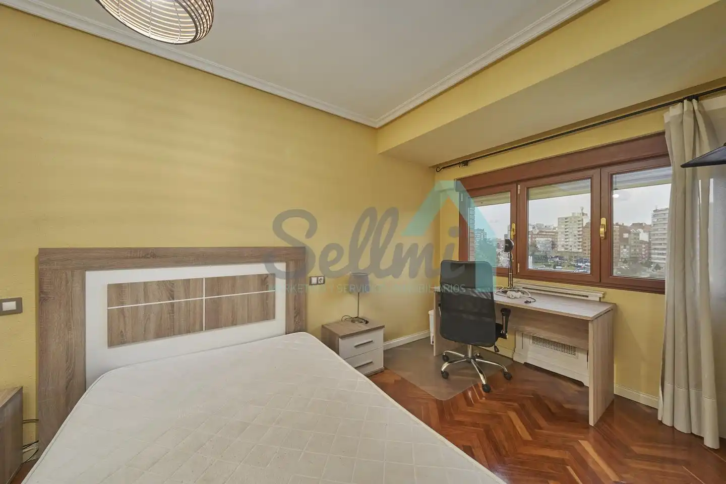 Wohnung zur Miete in Calle Ángel Muñiz Toca, El Cristo