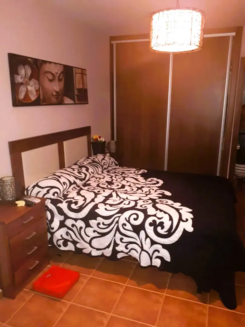 Habitación de Casa adosada en venta en Torrevieja con Aire acondicionado, Terraza y Amueblado