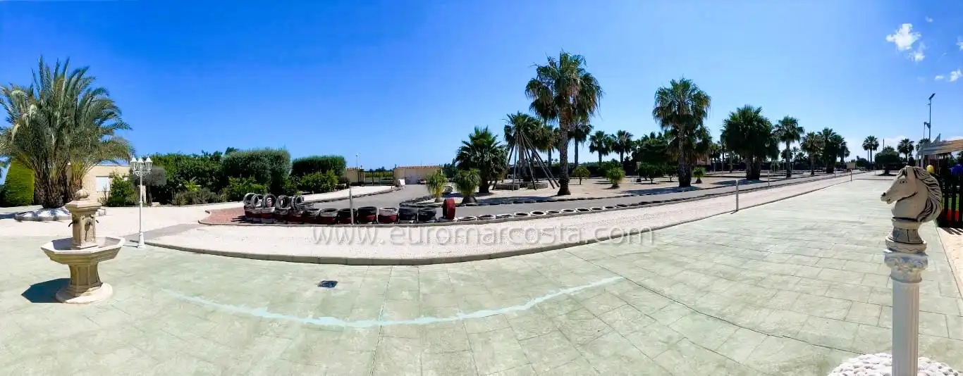 Terrace of Houses for sale in Elche / Elx  with Air Conditioner, Heating and Private garden
