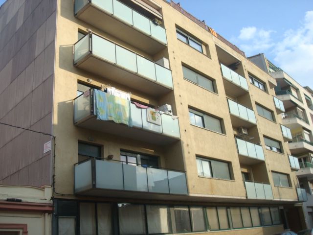 Balcony of Garage for sale in Salt