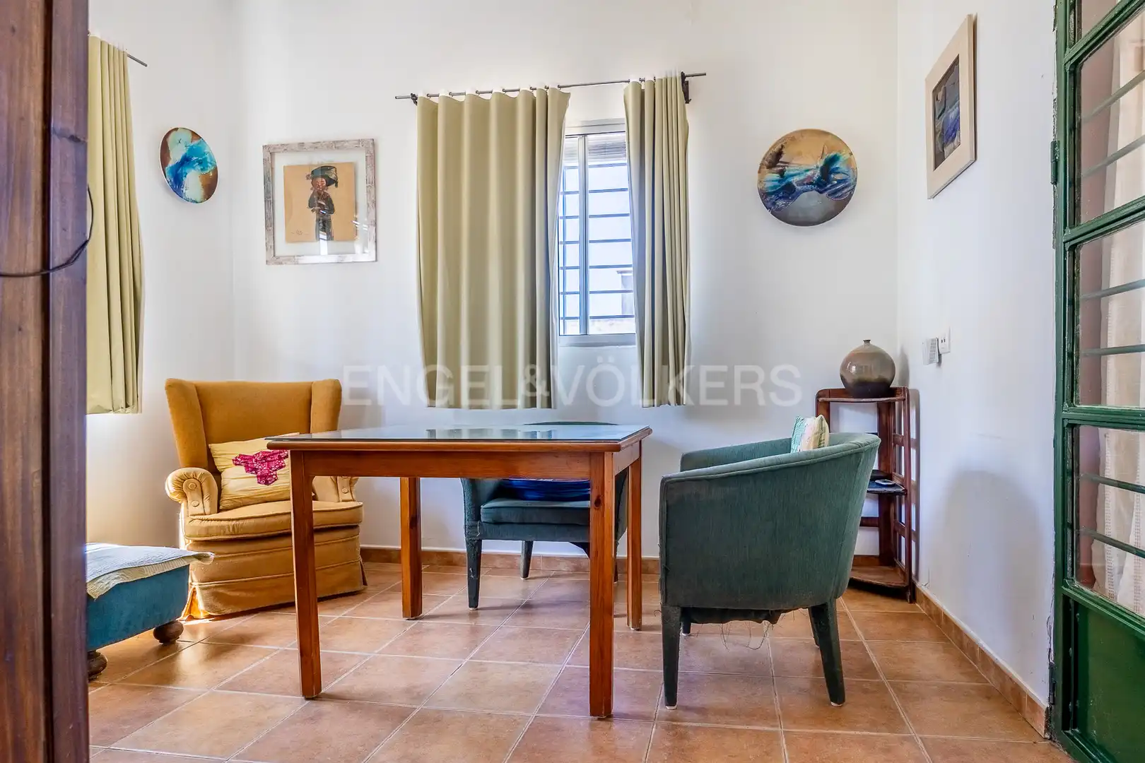 Sala de estar de Casa o chalet en venta en Carmona con Calefacción, Jardín privado y Terraza