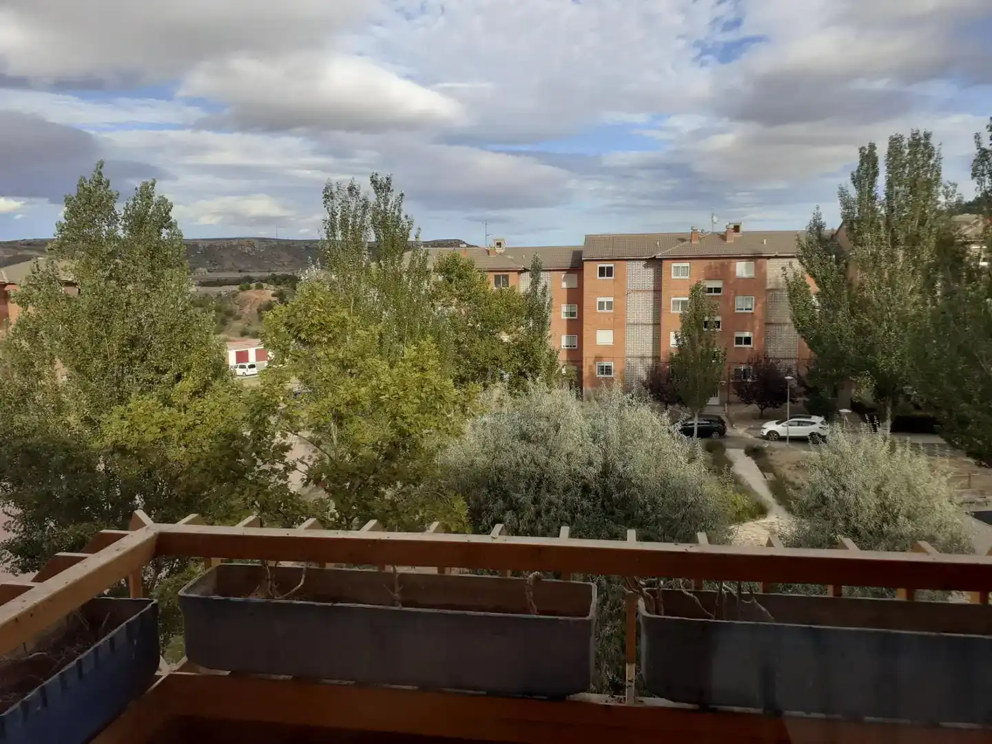 Vista exterior de Pis en venda en Andorra (Teruel) amb Balcó