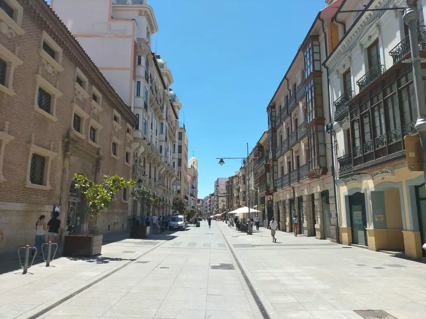 Vista exterior de Piso de alquiler en Palencia con Calefacción y Parquet