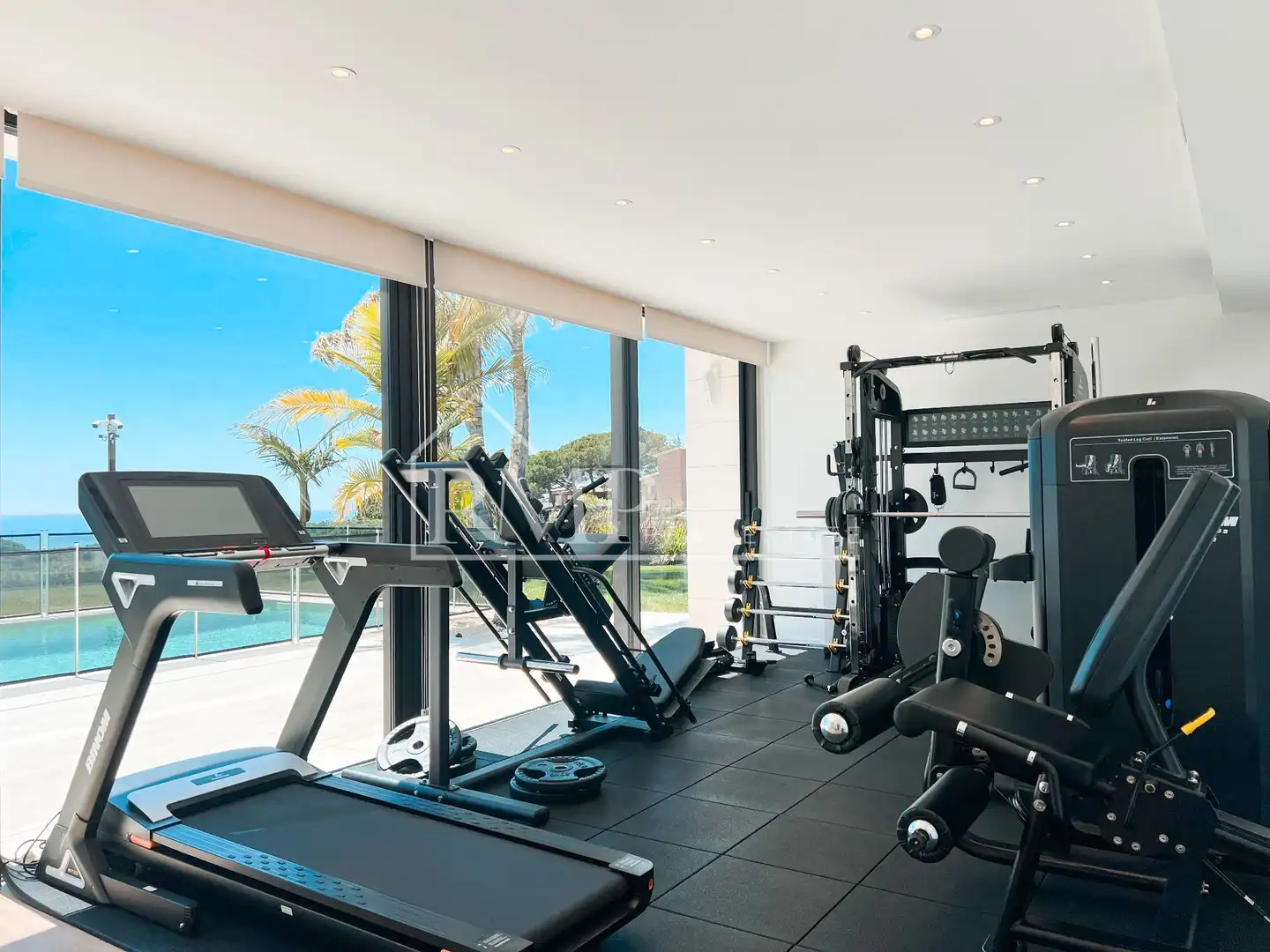 Piscina de Casa o chalet en venta en Sant Andreu de Llavaneres con Aire acondicionado, Calefacción y Jardín privado