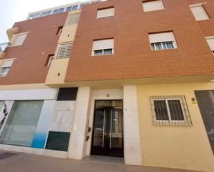 Vista exterior de Àtic en venda en El Ejido amb Aire condicionat, Calefacció i Terrassa