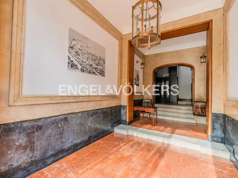 Flat for sale in Alicante / Alacant  with Air Conditioner, Heating and Furnished