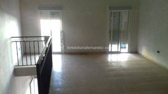 Local comercial en Alquiler en Sierra de Fuentes