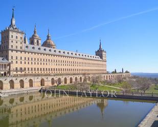 Exterior view of Building for sale in San Lorenzo de El Escorial