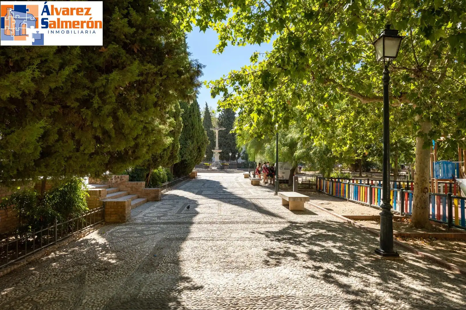 Vista exterior de Piso en venta en Granada con Aire acondicionado, Calefacción y Terraza