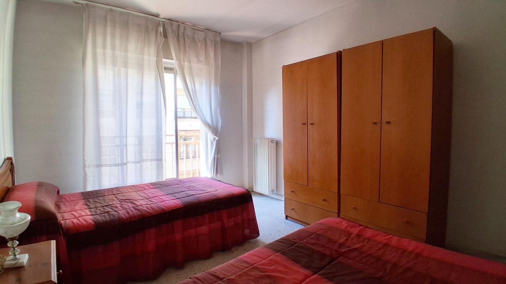 Bedroom of Flat for sale in Salamanca Capital  with Heating and Balcony