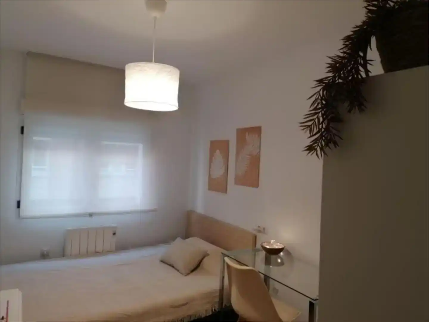 Schlafzimmer von Wohnung zur Miete in Gijón 