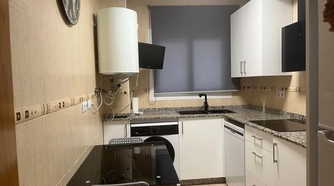 Foto 2 de Piso en venta en Alcaucín, Málaga
