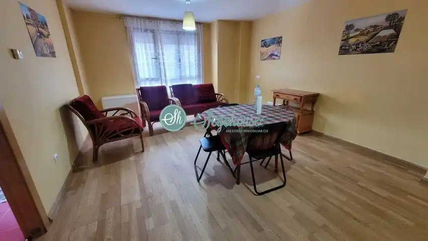 Sala de estar de Piso en venta en Cantimpalos con Calefacción