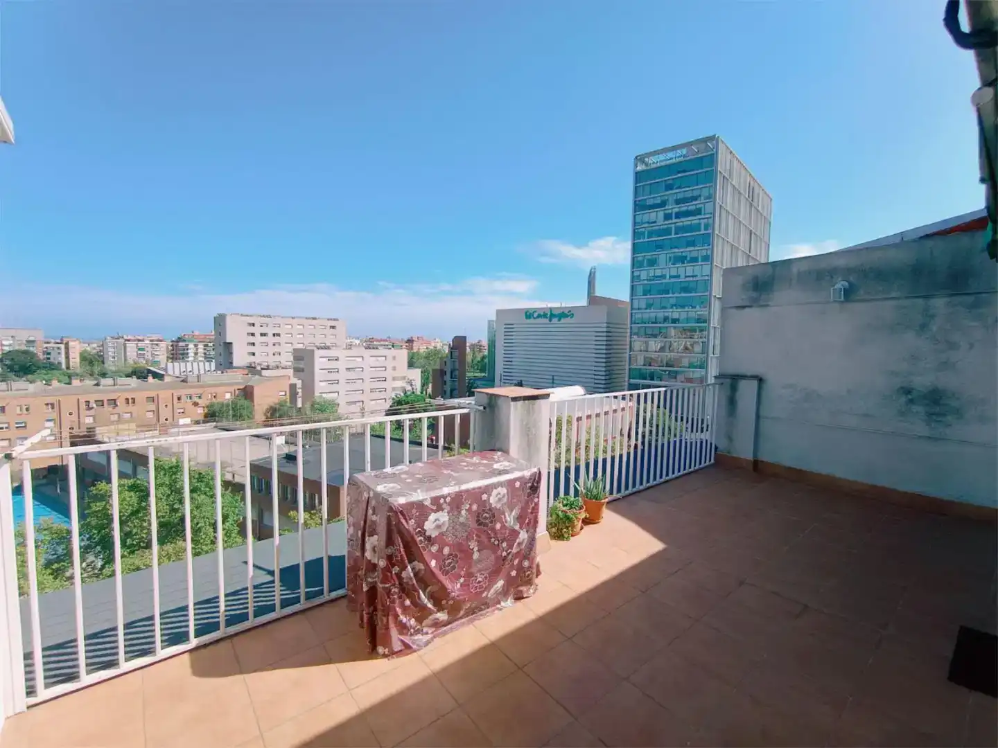 Außenansicht von Wohnung zur Miete in Barcelona mit Klimaanlage, Parkett und Möbliert