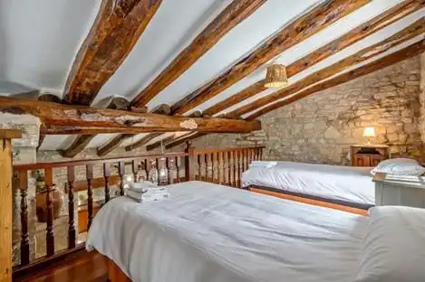 Habitación de Finca rústica en venta en Querol con Calefacción, Jardín privado y Terraza