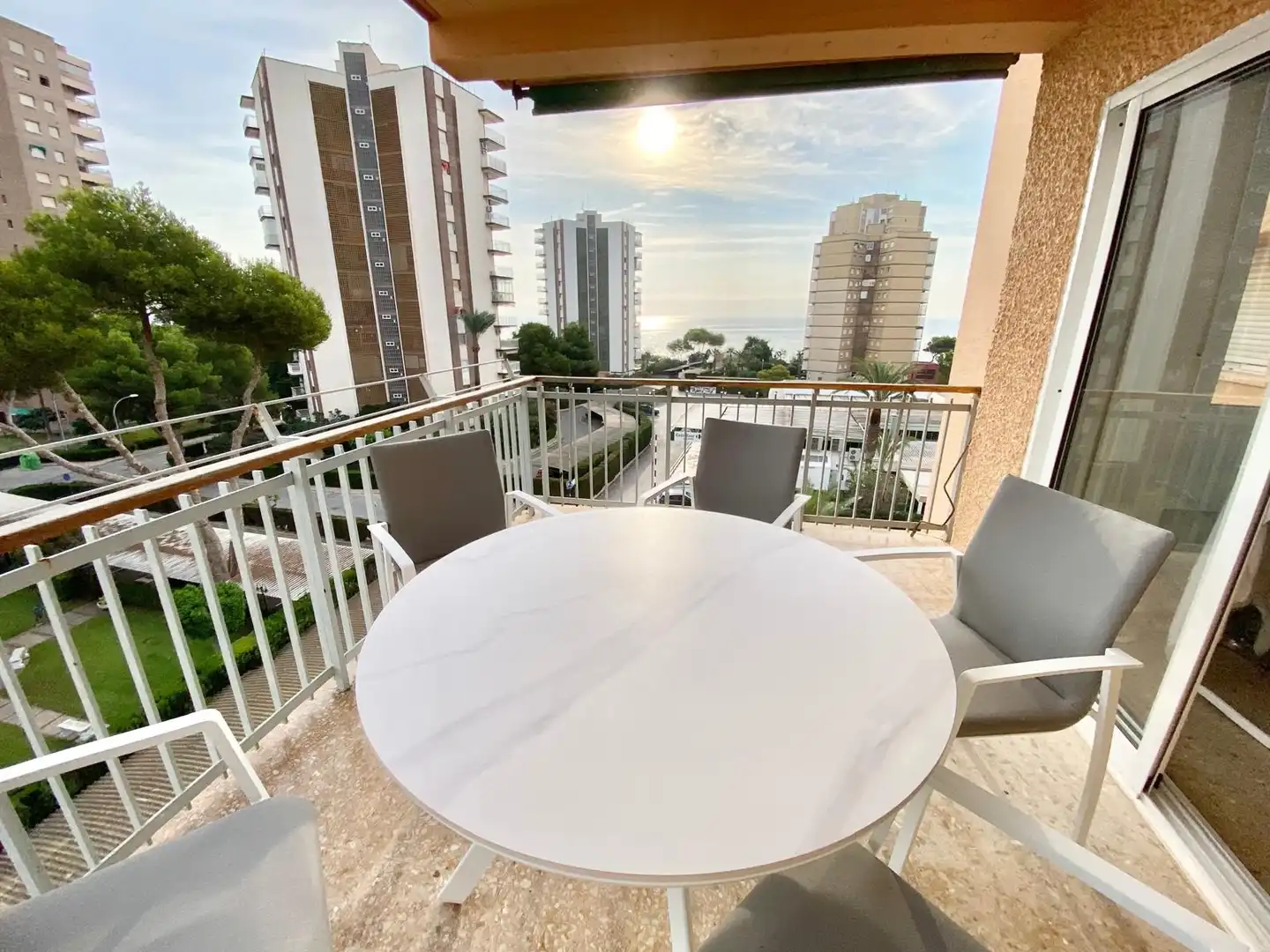Apartamento con terraza en alquiler en Orihuela Costa, imagen 2