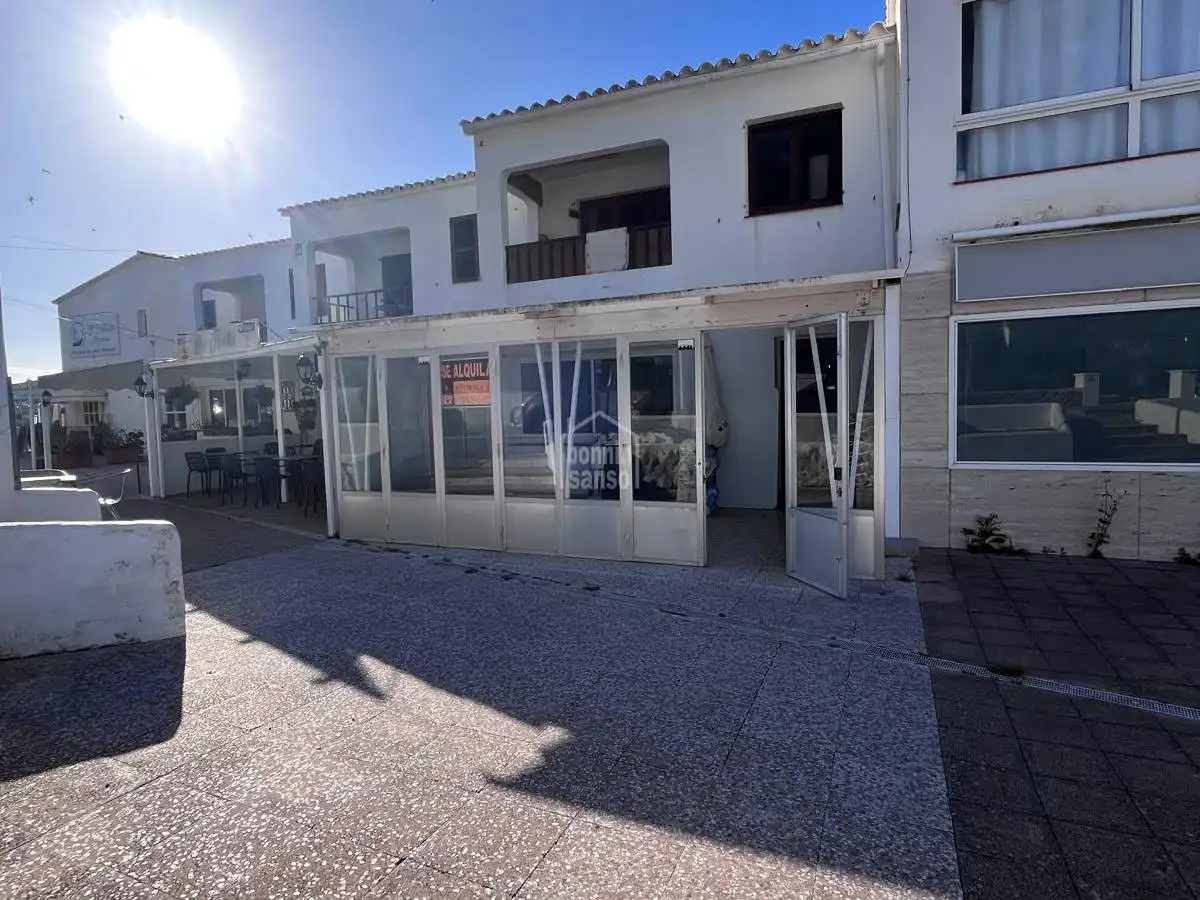 Außenansicht von Geschaftsraum zum Verkauf in Alaior mit Terrasse
