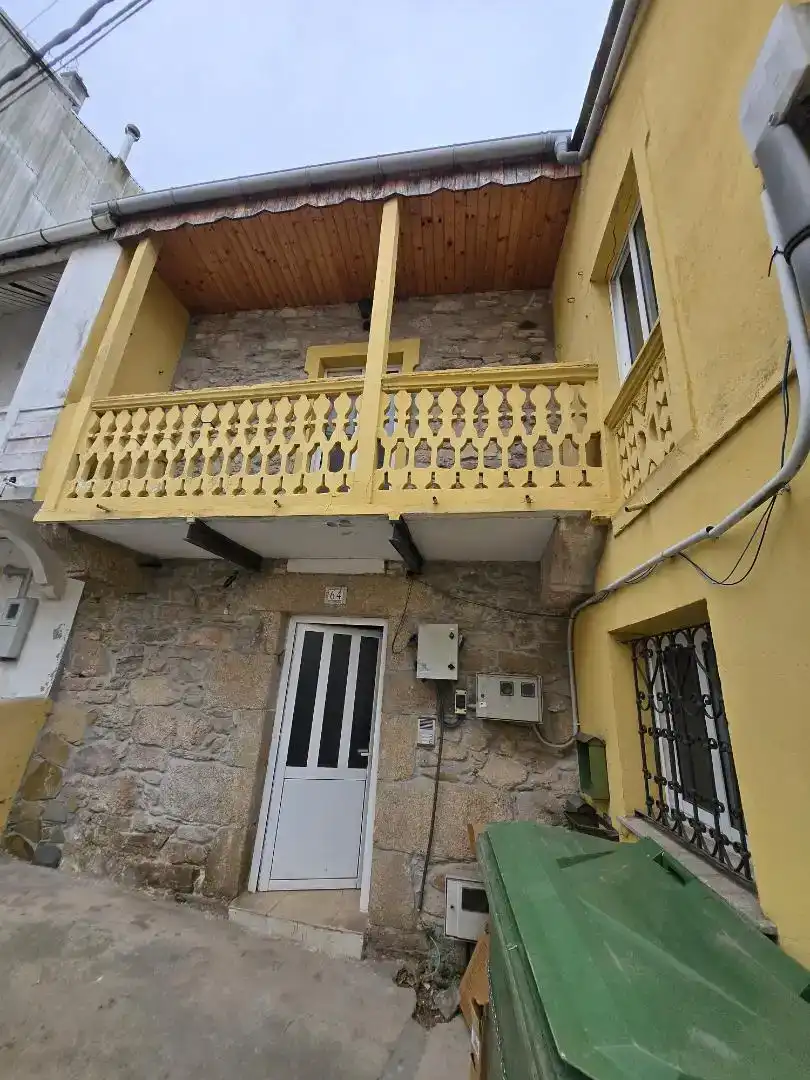 Terrassa de Casa adosada en venda en Burela amb Jardí privat, Parquet i Traster