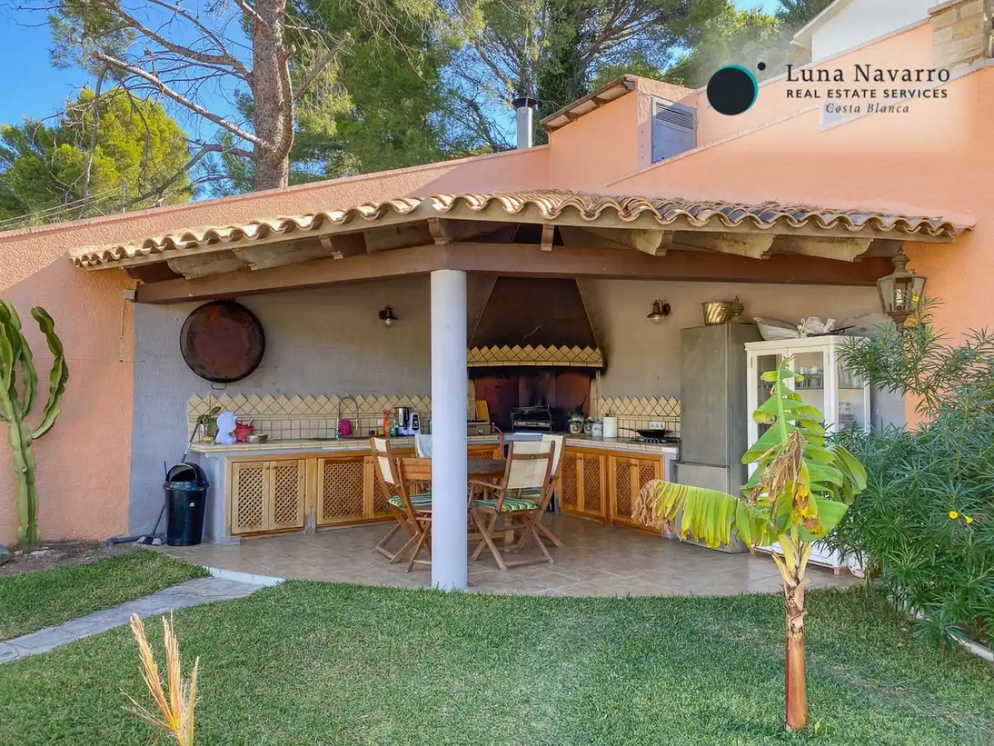 Chalet con piscina en venta en Chambele
