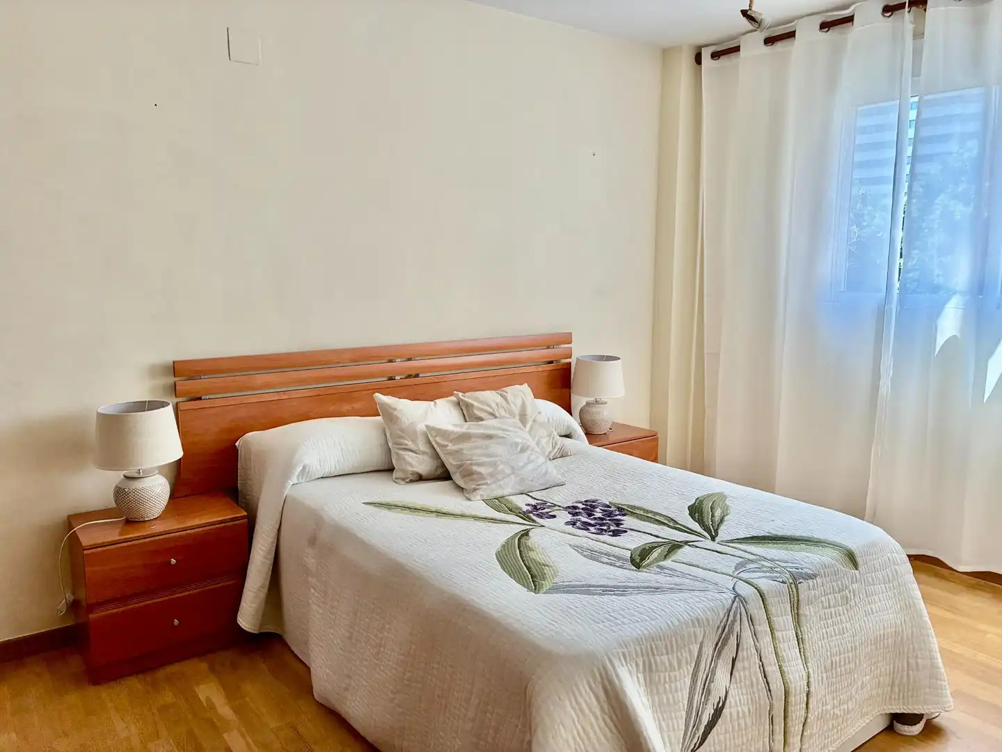 Flat for rent in Avenida BALEARES, La Creu del Grau