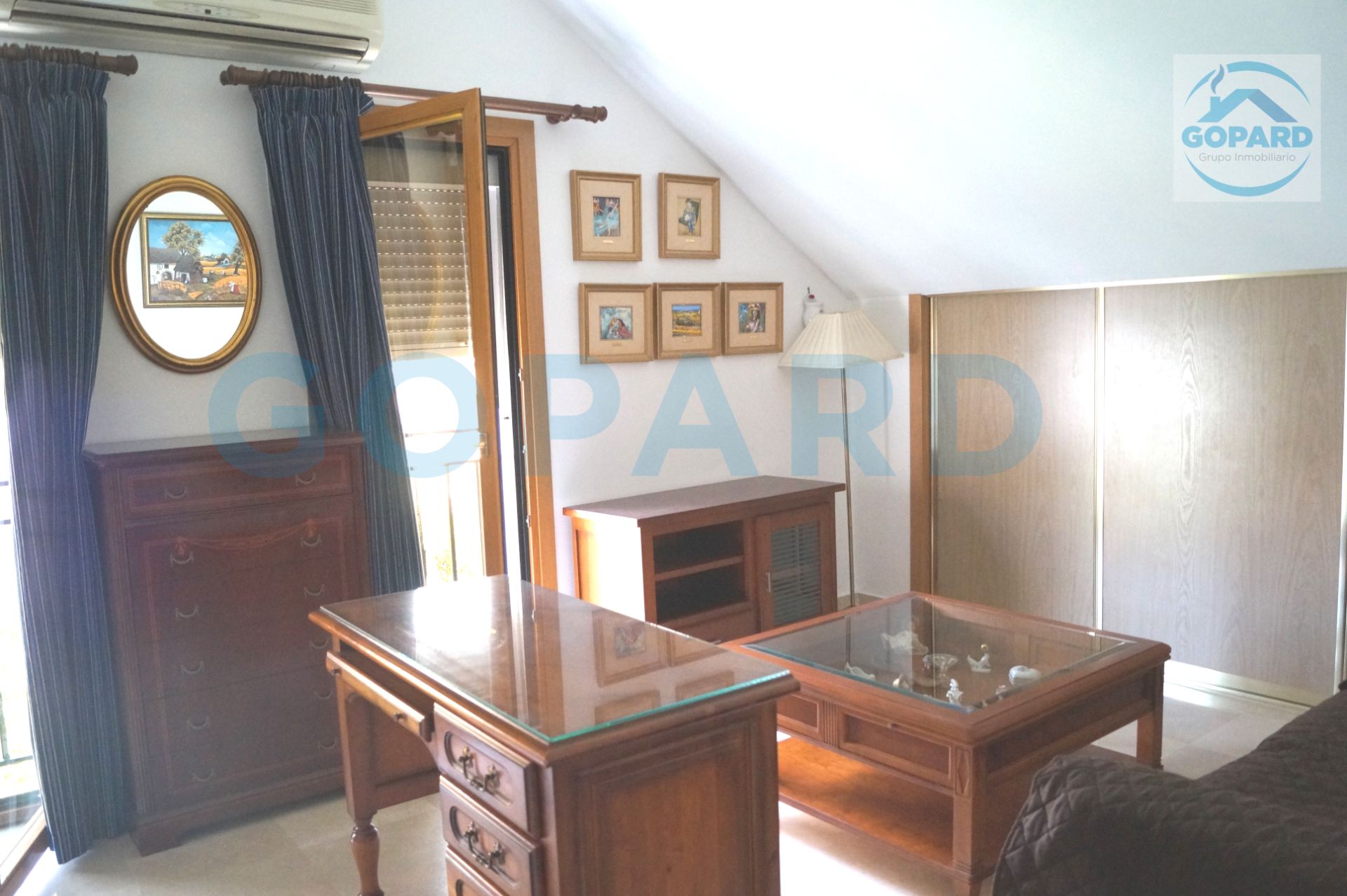 Dormitori de Pis per a compartir en Villanueva de la Cañada amb Aire condicionat, Calefacció i Parquet