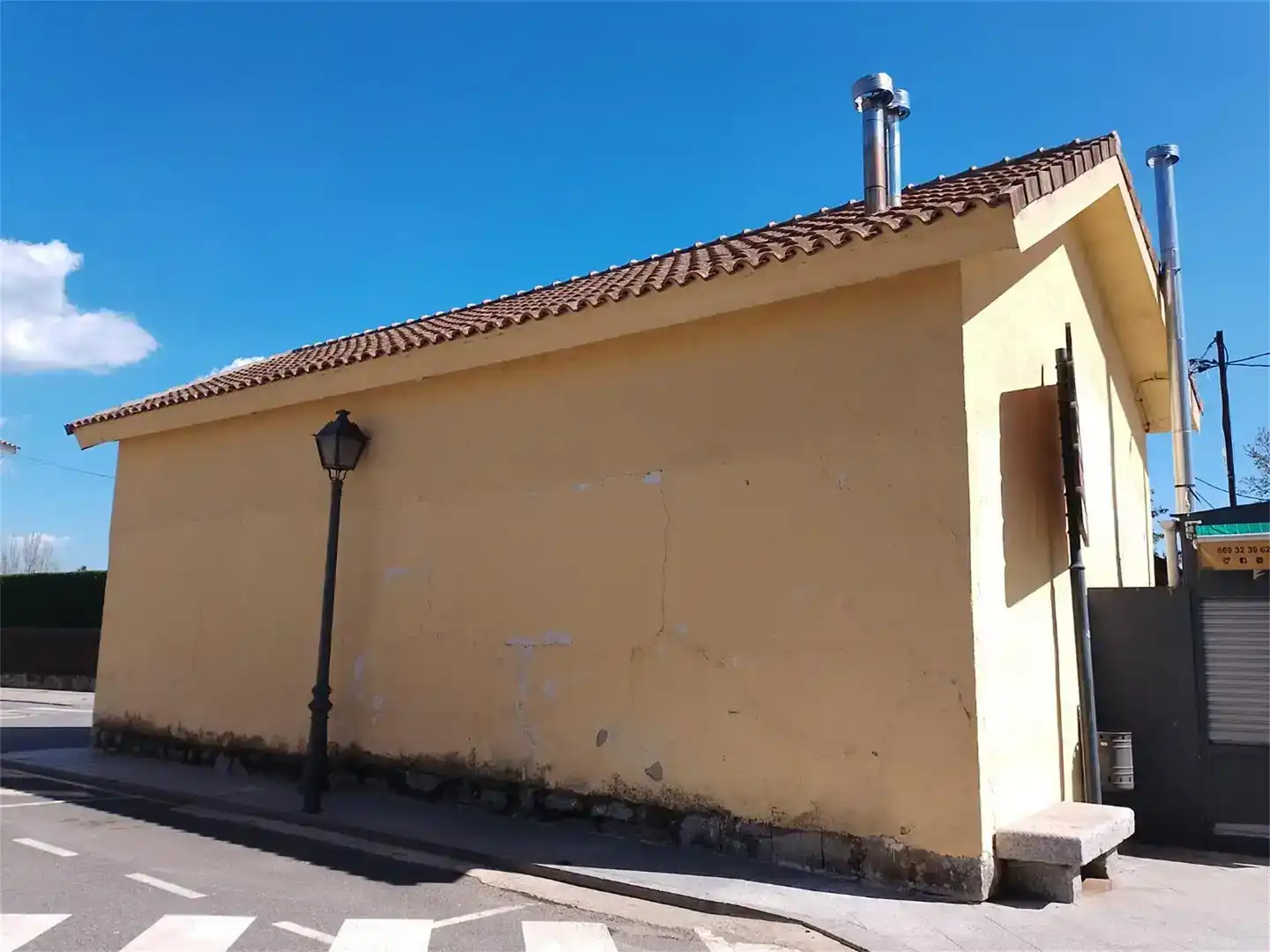 Außenansicht von Geschaftsraum zum Verkauf in Navacerrada