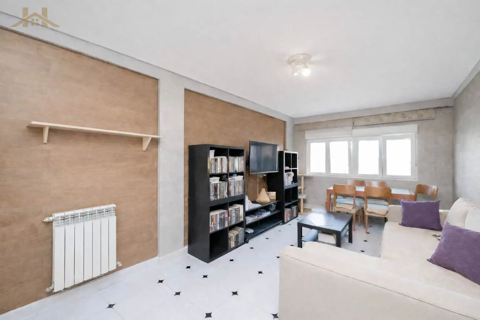 Sala d'estar de Pis en venda en Móstoles amb Calefacció, Traster i Piscina comunitària