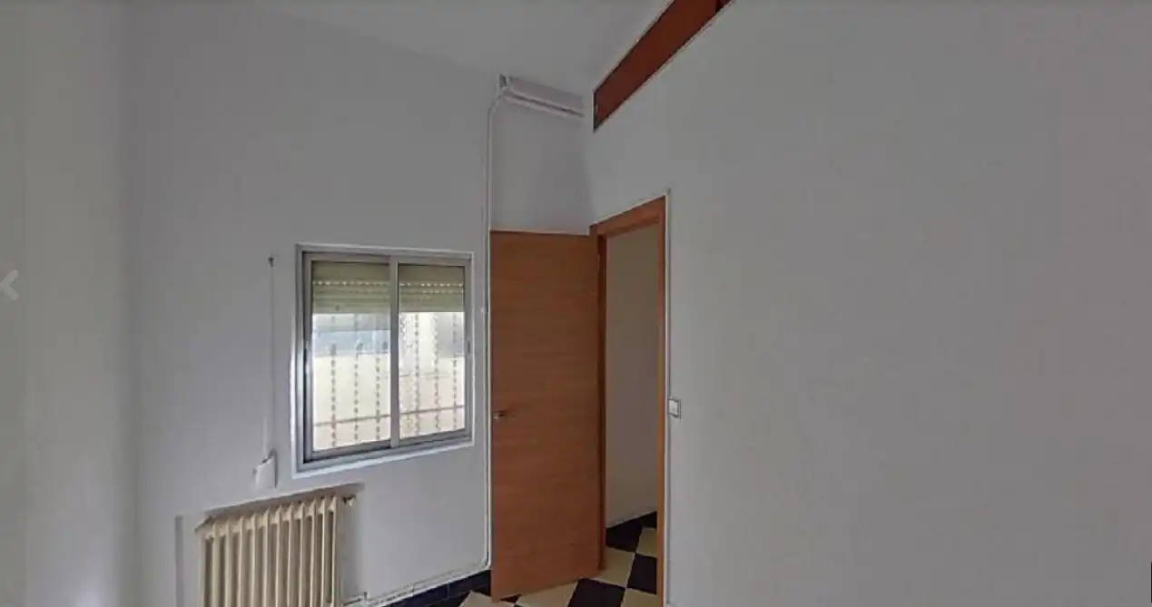Habitación de Planta baja en venta en Madrid