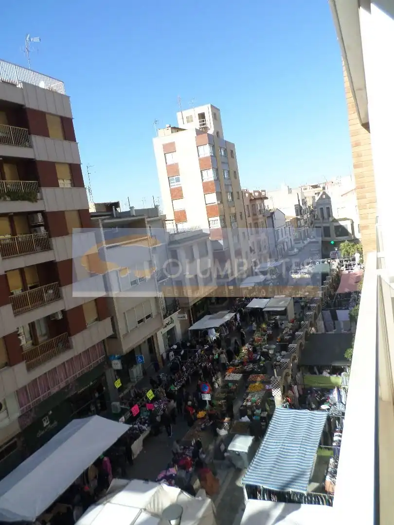 Vista exterior de Piso en venta en Vila-real con Aire acondicionado, Calefacción y Trastero